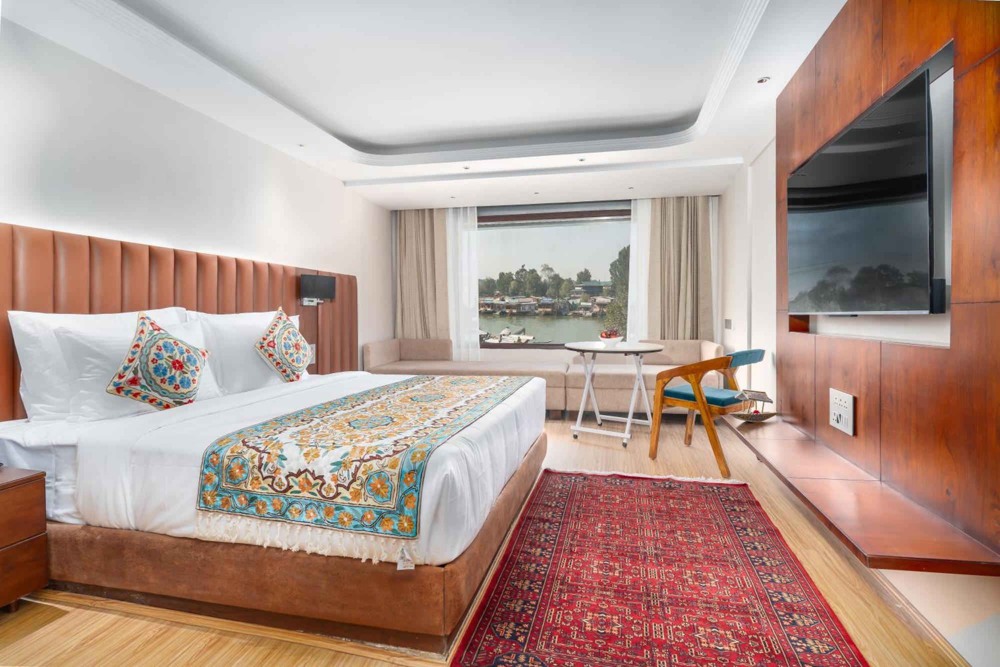 Hotel 11 Boulevard Srīnagar Dış mekan fotoğraf