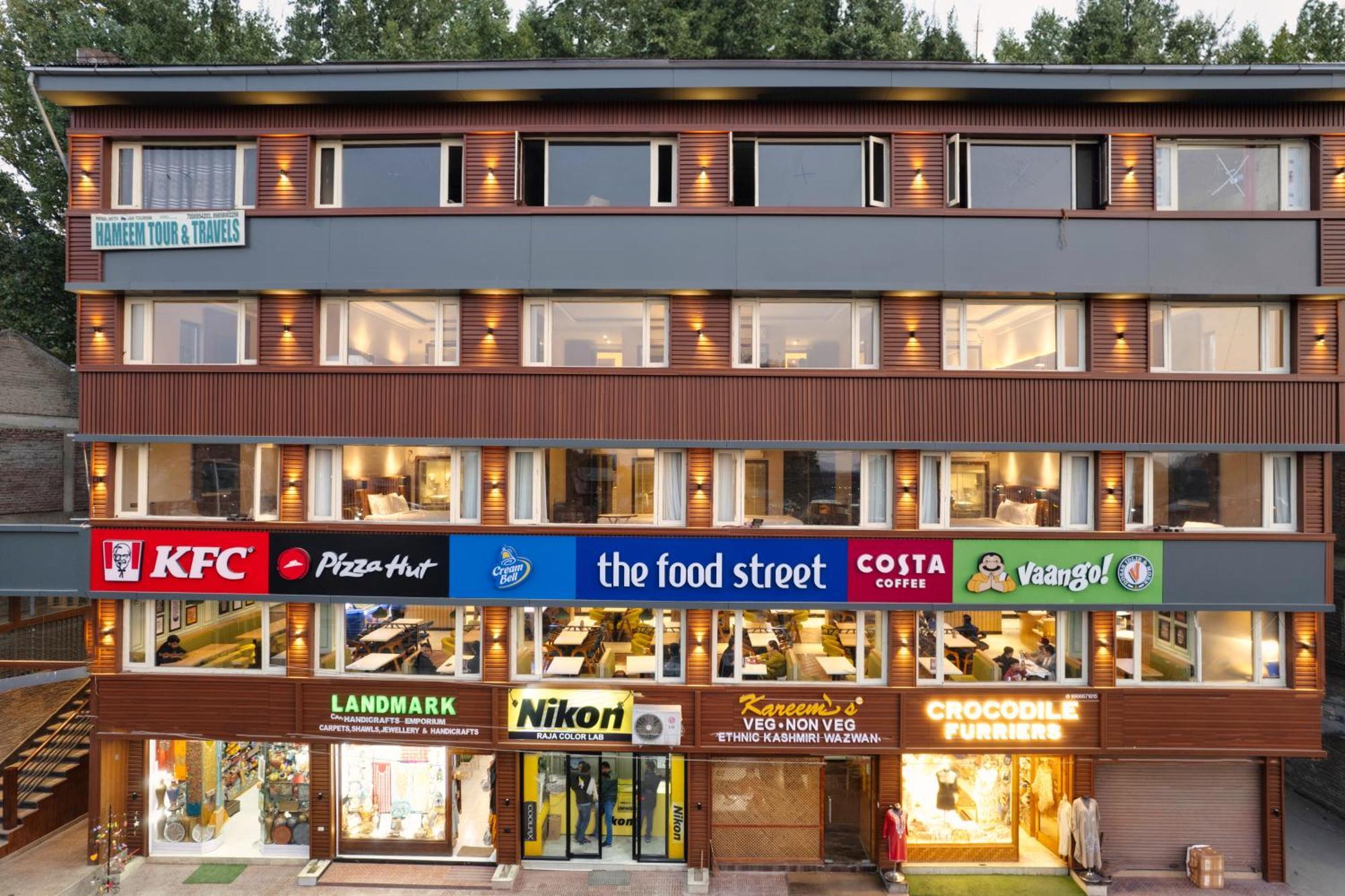 Hotel 11 Boulevard Srīnagar Dış mekan fotoğraf